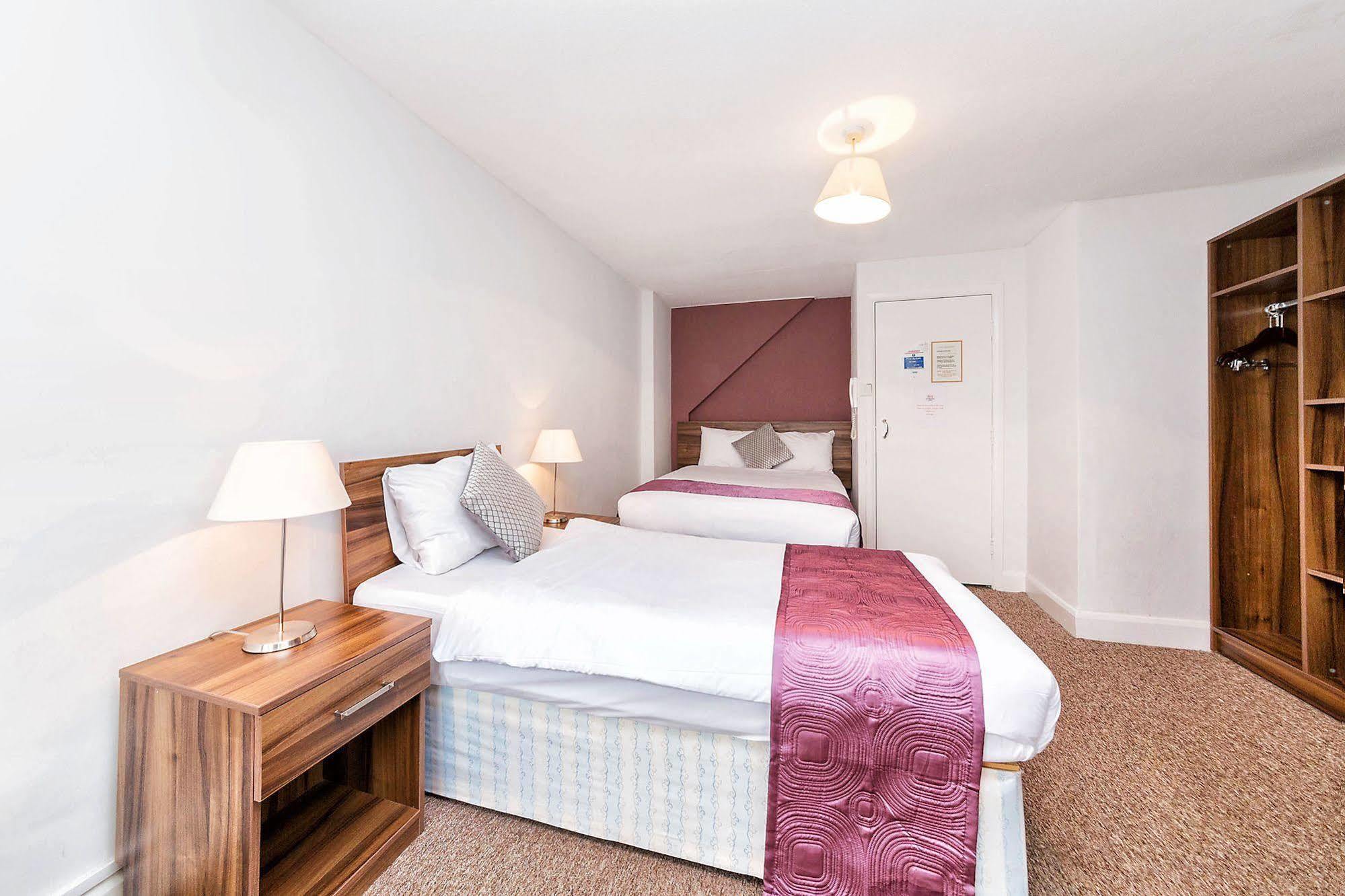 National Hotel Лондон Екстер'єр фото